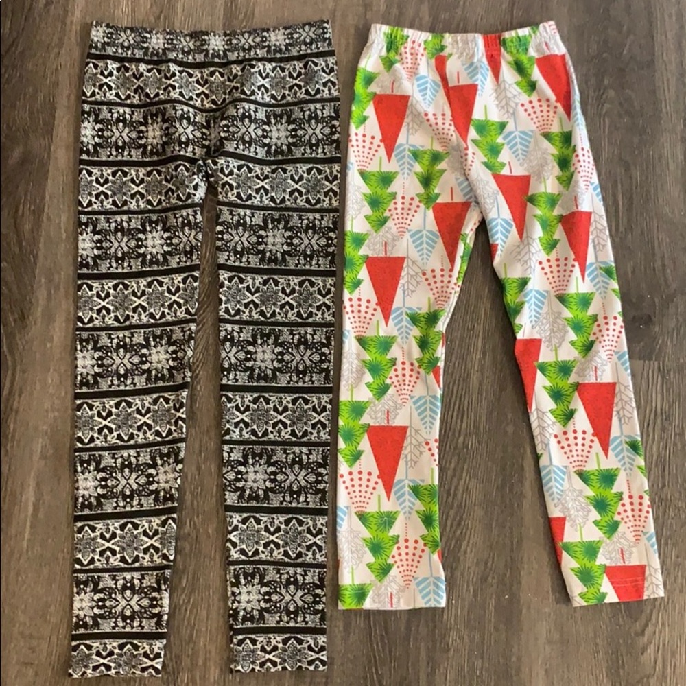 Girls two piece Christmas leggings.